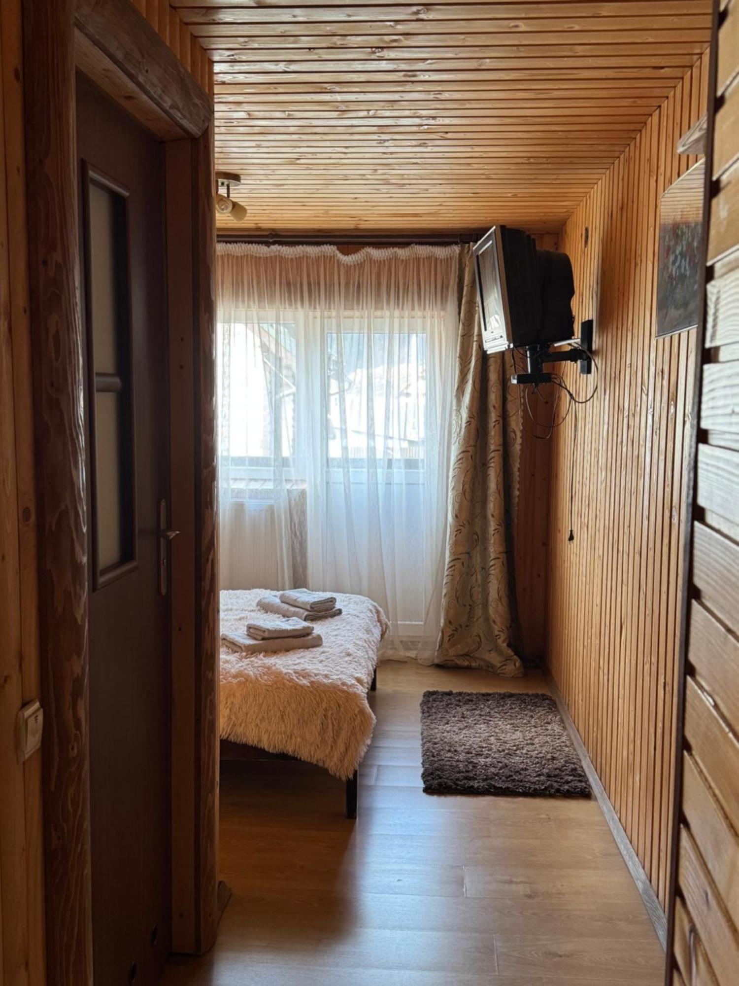 Опришок Hotel Palyanytsya Exterior photo